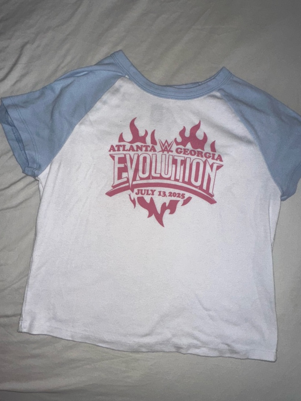 WWE Evolution Baby Raglan Tee ATL Light Blue/Pink Size L
